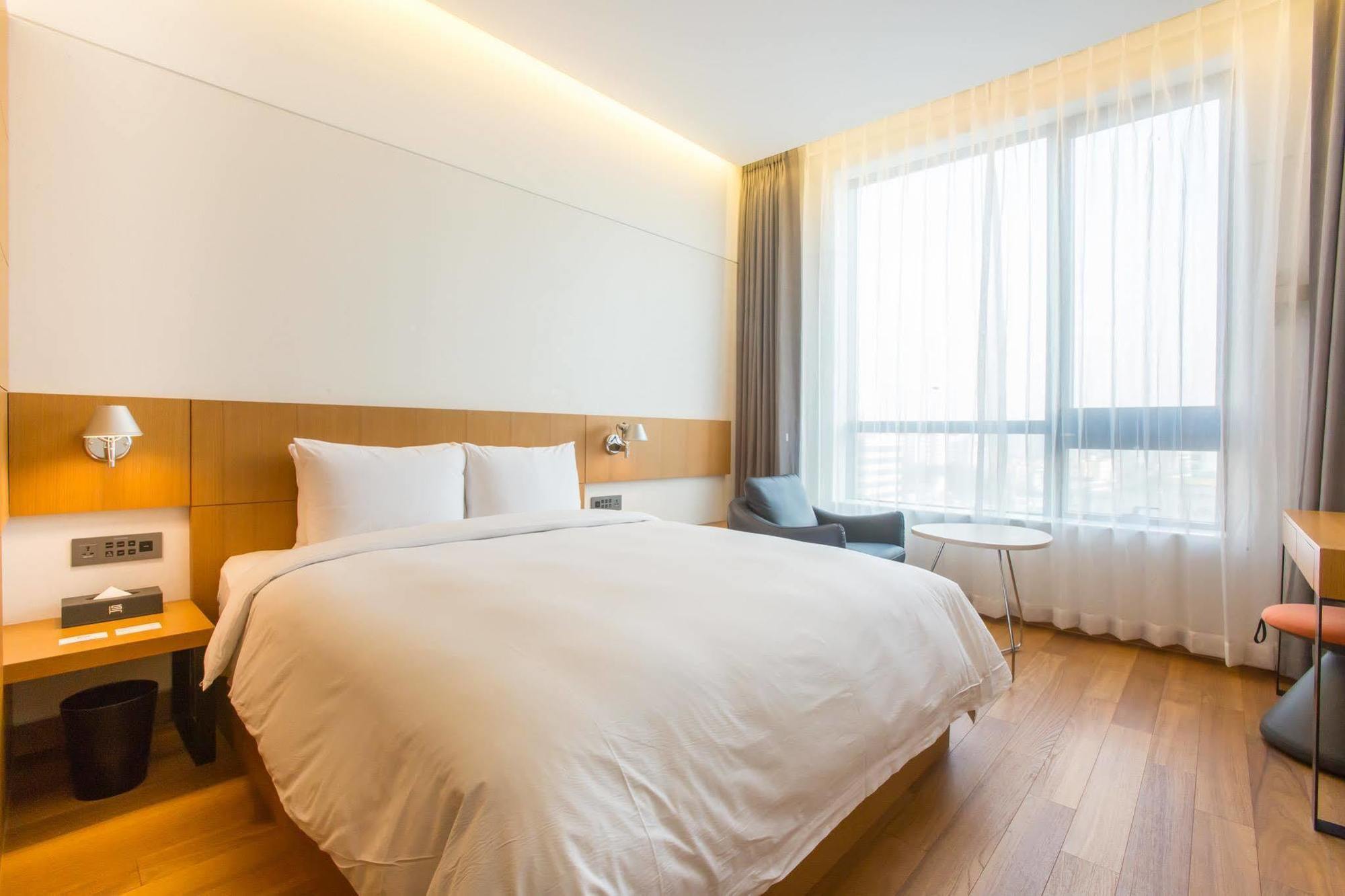Standard Hotel Сеул Экстерьер фото