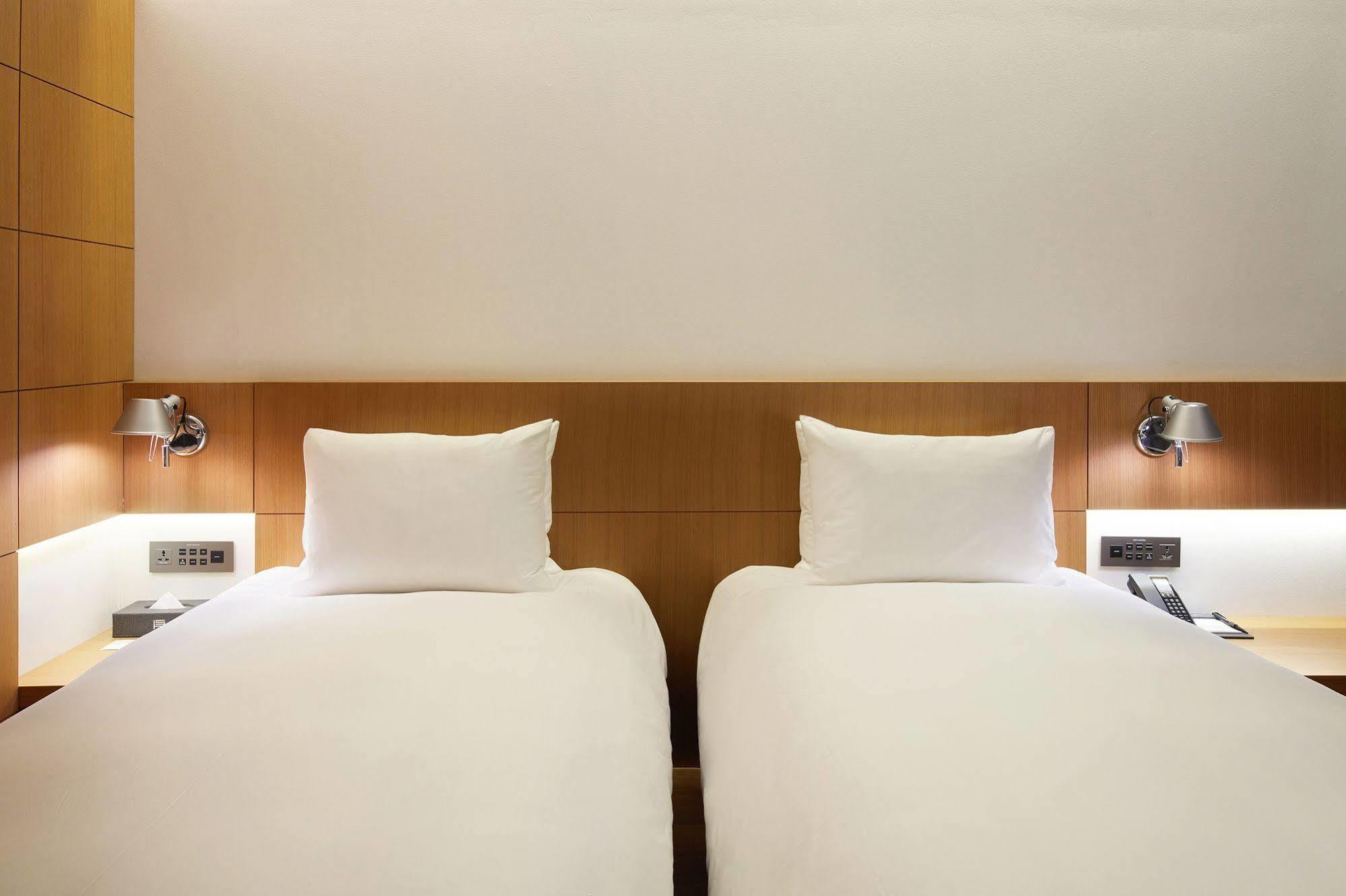 Standard Hotel Сеул Экстерьер фото